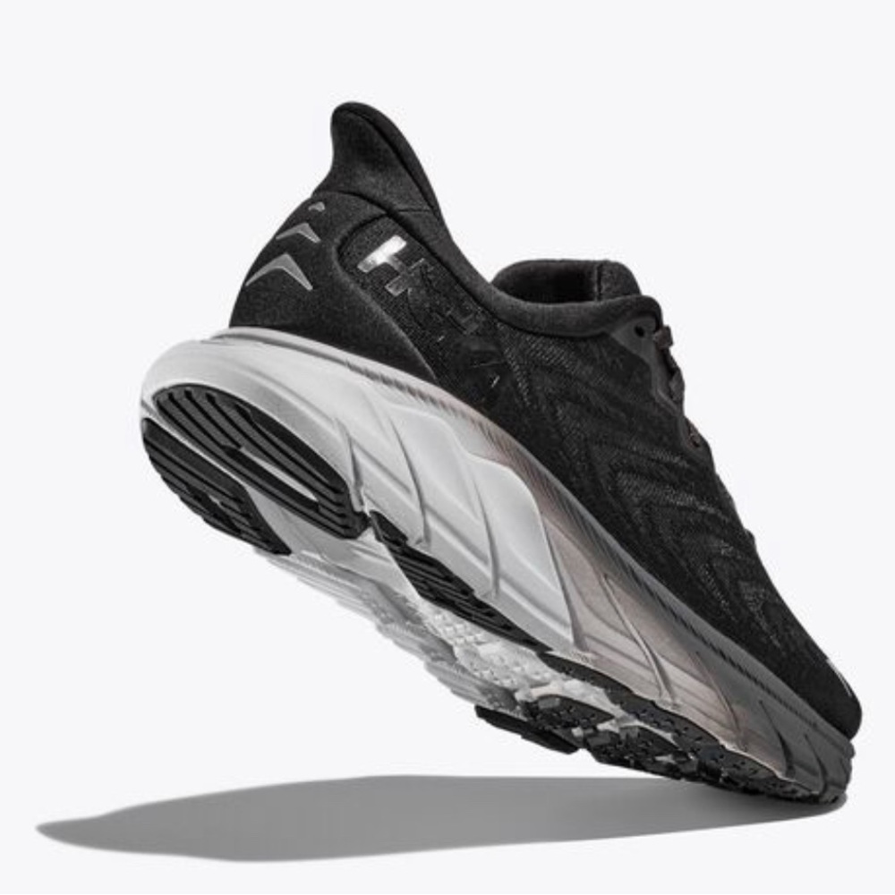 HOKA ONE ONE Arahi 6 - Women’s running shoes 8